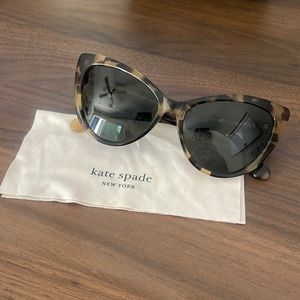 Kate Spade tortoise frame cat eye sun glasses